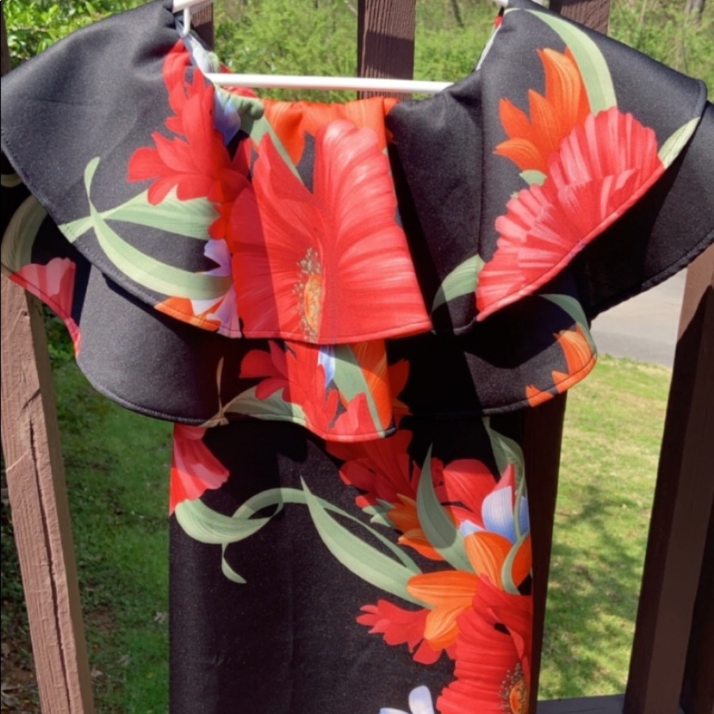Forever 21 Monaco Tropical Flounce Mini Dress